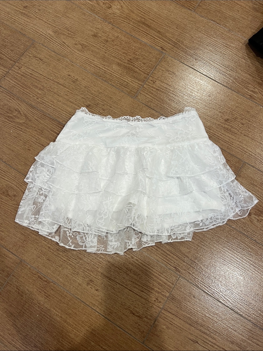 SHEIN White Lace Tiered Mini Skirt